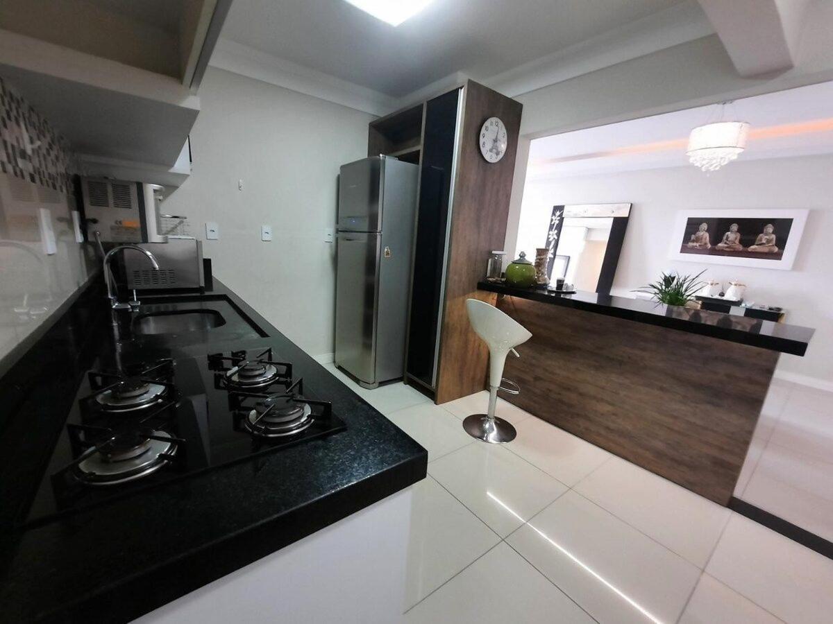 3 Suites Linda Vista Da Orla De Bc A 50M Da Praia - Somente Familiares Balneário Camboriú Esterno foto