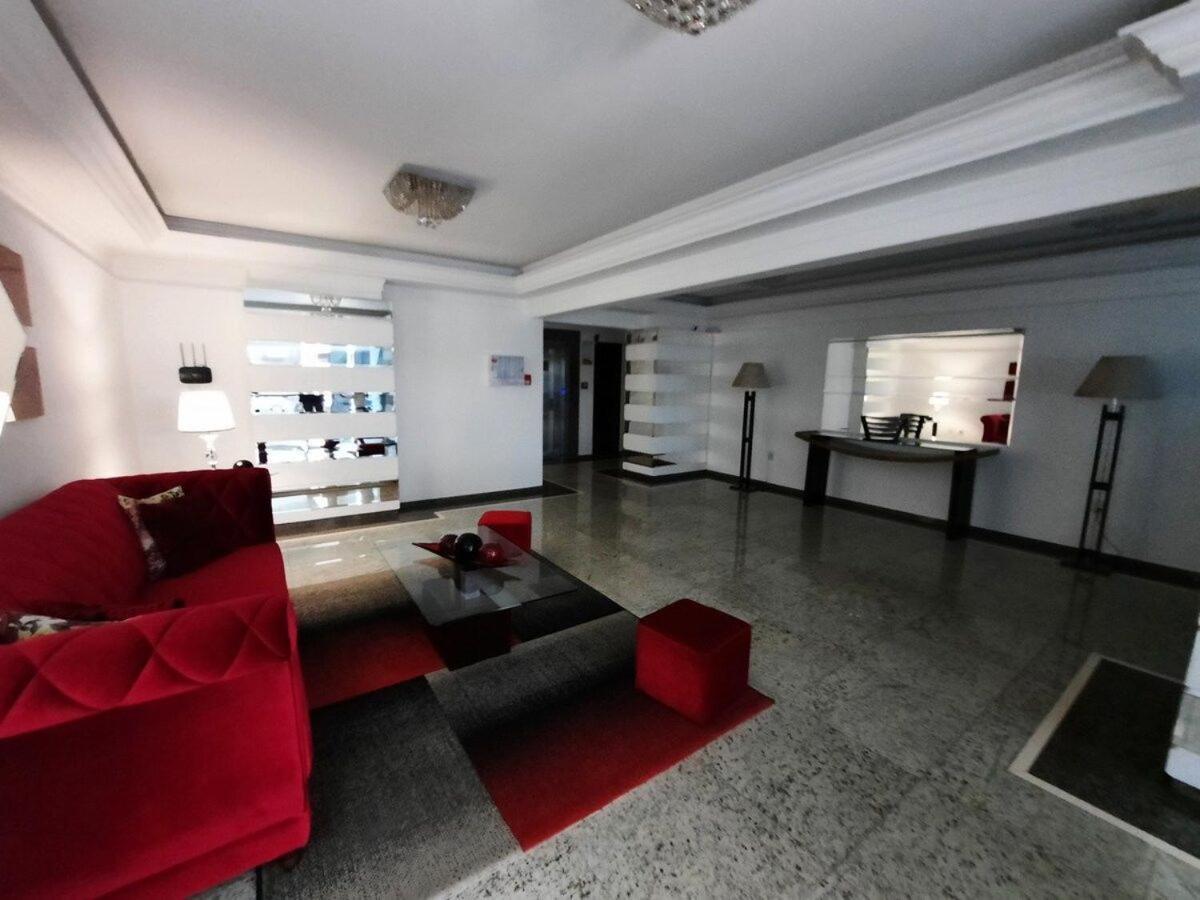 3 Suites Linda Vista Da Orla De Bc A 50M Da Praia - Somente Familiares Balneário Camboriú Esterno foto