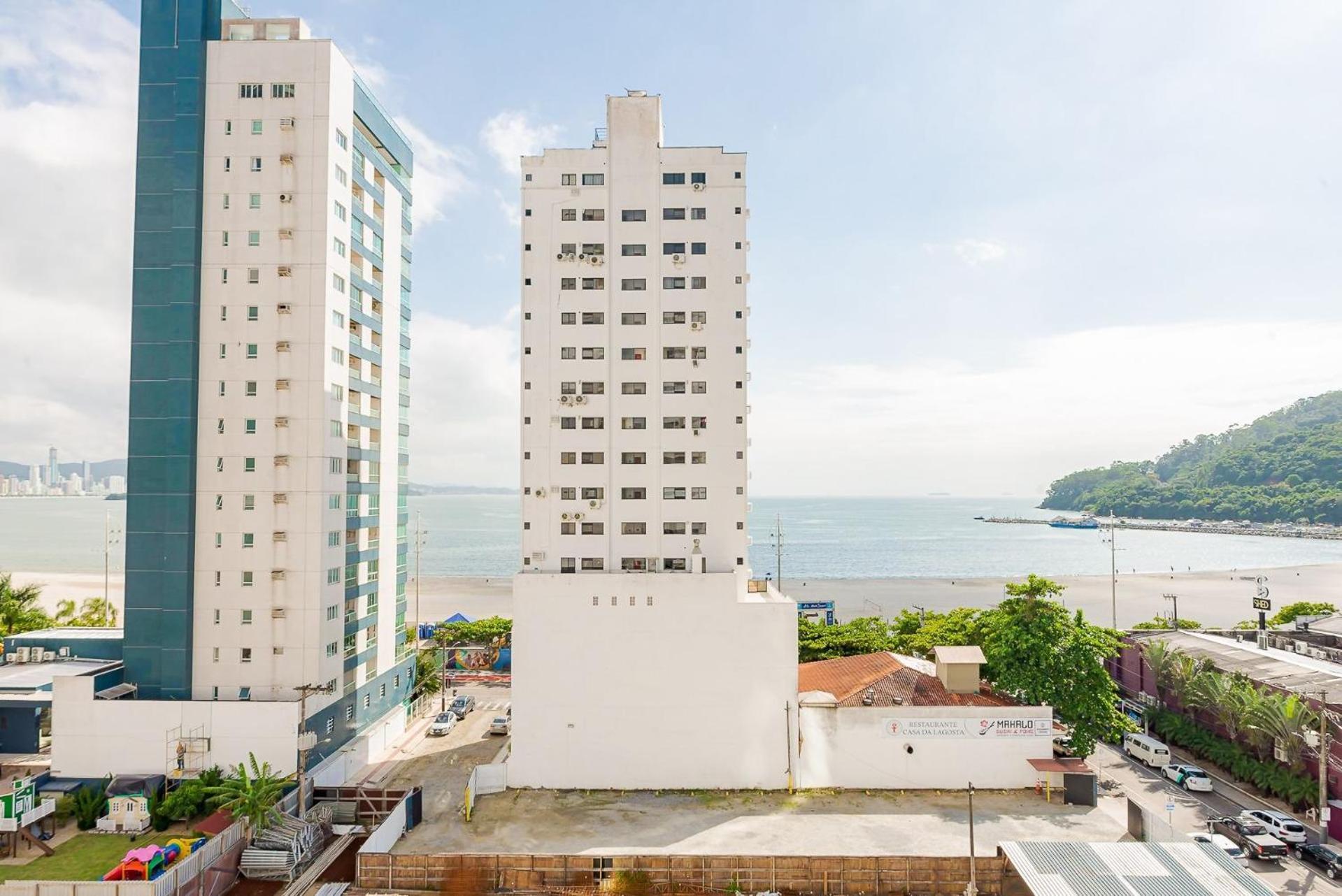 3 Suites Linda Vista Da Orla De Bc A 50M Da Praia - Somente Familiares Balneário Camboriú Esterno foto